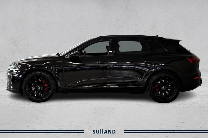 Bilde 2 av Audi Q8 55 e-tron quattro advanced plus