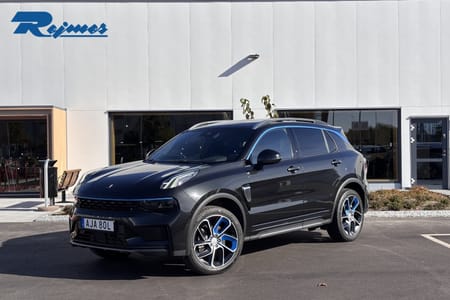 Lynk & Co 01 PHEV