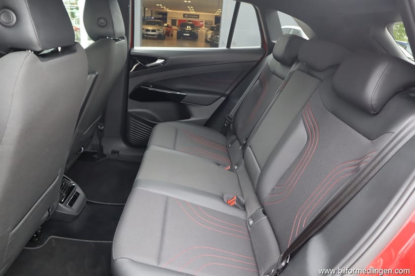 Bild 4 av Volkswagen ID.4 GTX 82.0 kWh 4Motion 299hk Dragkrok Värmepump
