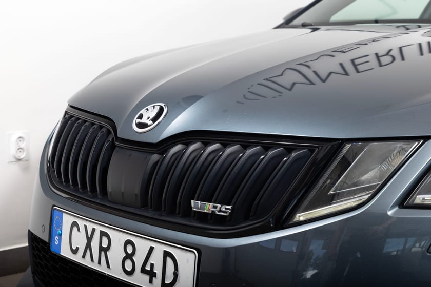 Bild 3 av Škoda Octavia RS 2.0 TSI Manuell 245hk Cockpit/Drag/Pvärmare