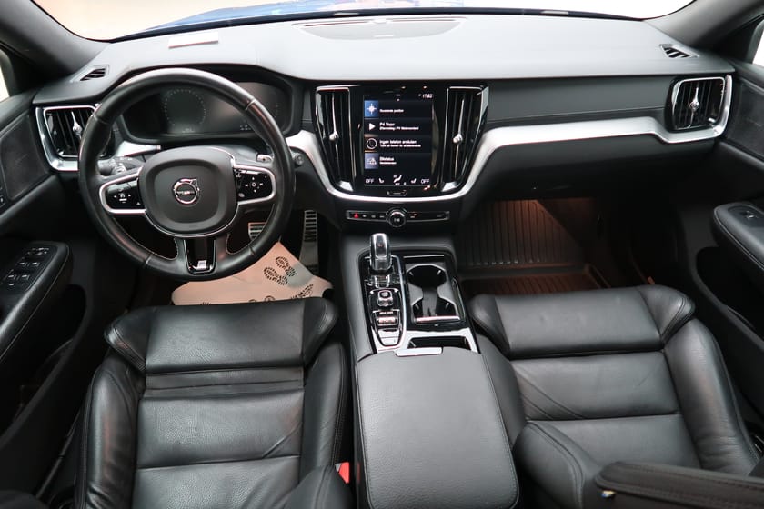 Bild 5 av Volvo V60 T8 TE R-Design, Drag