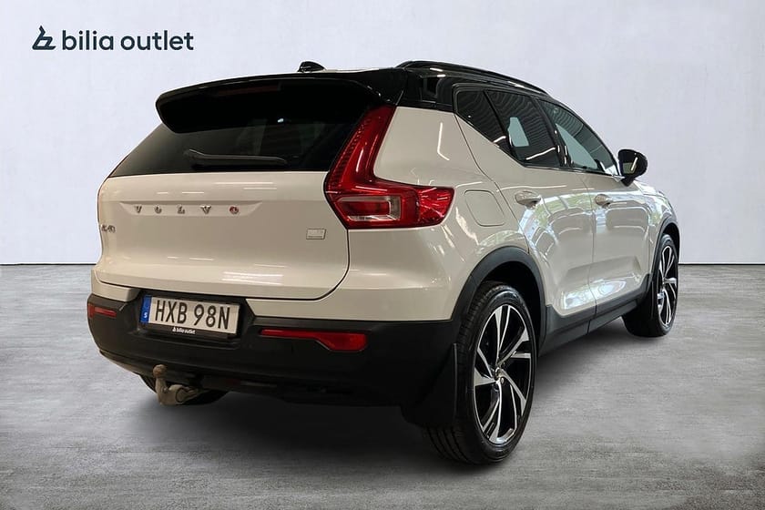 Bild 3 av Volvo XC40 Recharge T5 Plug-in R-Design Pano 360°kam Drag H&K Navi