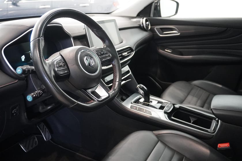 Bild 2 av MG EHS PHEV 1.5T Luxury 258hk
