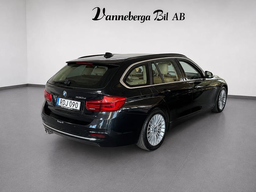 Bild 4 av BMW 320d xDrive Touring Steptronic Luxury Line Euro 6