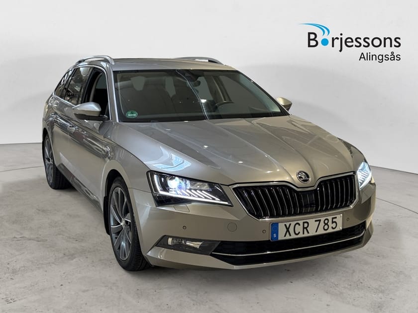 Bild 1 av Škoda Superb Kombi L&K TDI 190hk 4x4 Drag/Värmare/Kamera/Läder