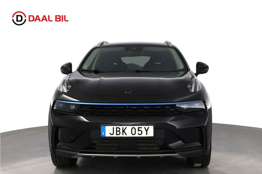 Bild 2 av Lynk & Co 01 PHEV DCT 261HK MORE 3D-VIEW PANO INFINITY® COCKPIT NFC