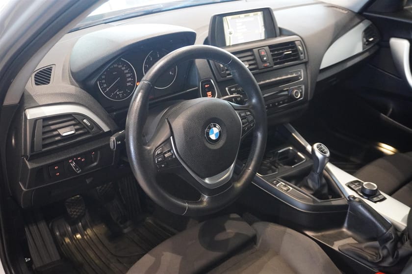 Bild 2 av BMW 118d 5-Dörrars 143hk