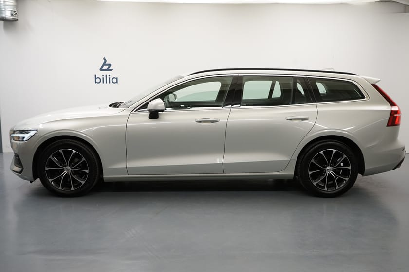Bild 2 av Volvo V60 B4 Diesel Mom Adv Navi Pro Edition, Dragkrok, Navigation