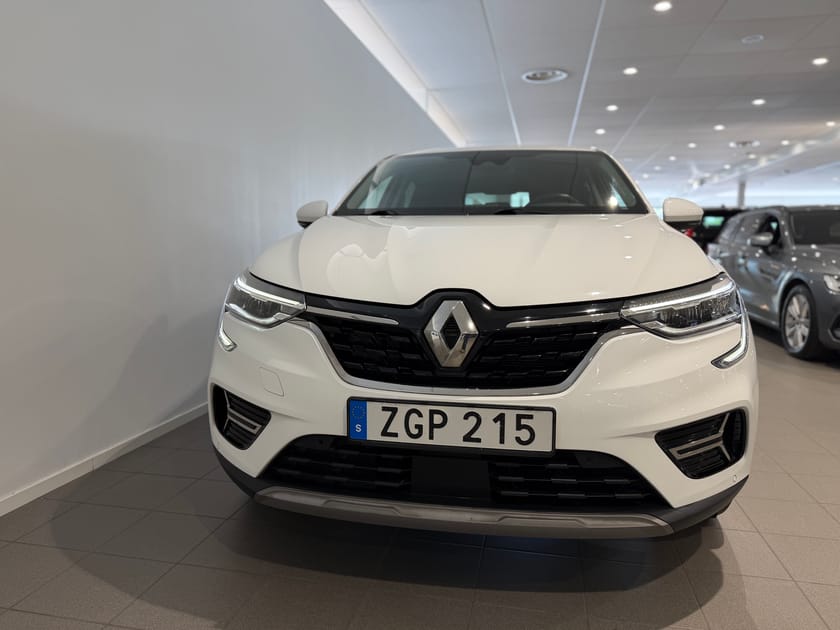Bild 2 av Renault Arkana E-TECH 145 HEV Intens DCT / Farthållare / Parkerings sensorer fram och bak / Adaptiv farthållare / Navigering /
