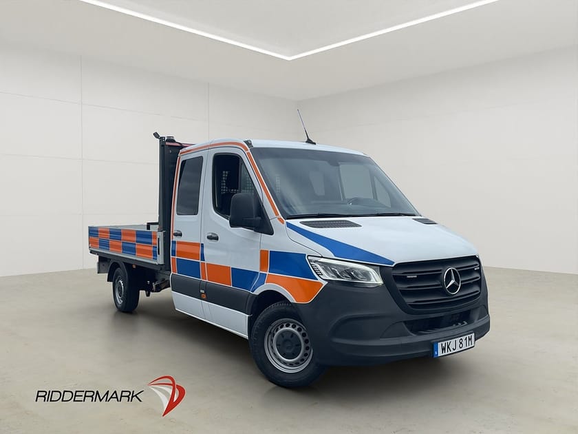 Bild 1 av Mercedes-Benz Sprinter 315 CDI RWD Chassi Crew Cab FLAKBIL Värm Drag B-Kamera Moms