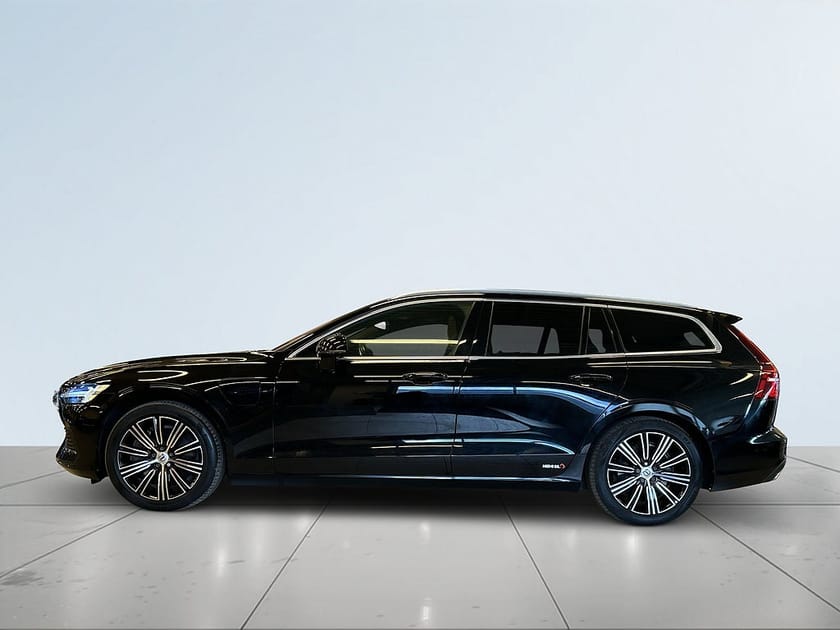 Bild 4 av Volvo V60 T6 AWD Inscription Drag/Pano/Kamera/P-Värm/S&V/55km