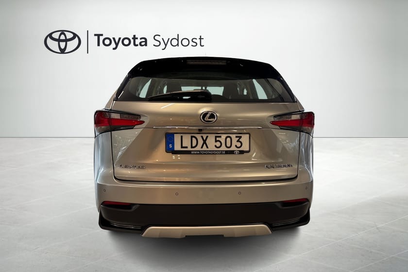 Bild 3 av Lexus NX 300h AWD Bussiness Line drag