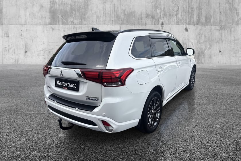 Bilde 5 av Mitsubishi Outlander PHEV Innstyle+ // Plug-in hybrid//Hengerfeste//