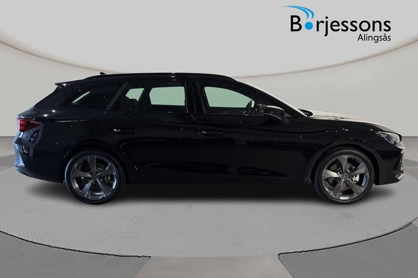 Bild 2 av CUPRA Leon Sportstourer e-Hybrid 204hk Ultimate