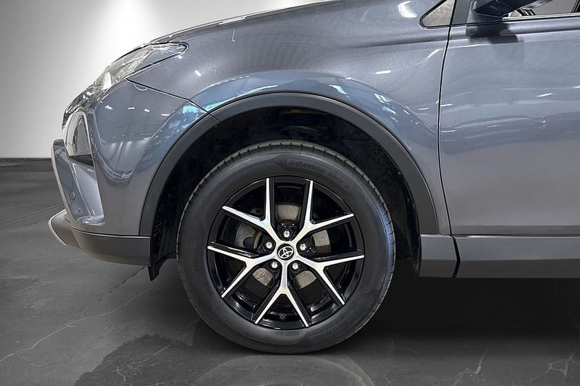 Bild 2 av Toyota RAV4 2.0 Dual VVT-i 152hk AWD Aut Active Plus Drag B-kamera