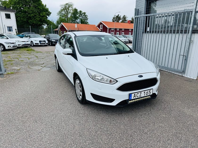 Bild 1 av Ford Focus 1.5 TDCi 105HK ECONETIC / VÄRMARE / 9300Mil