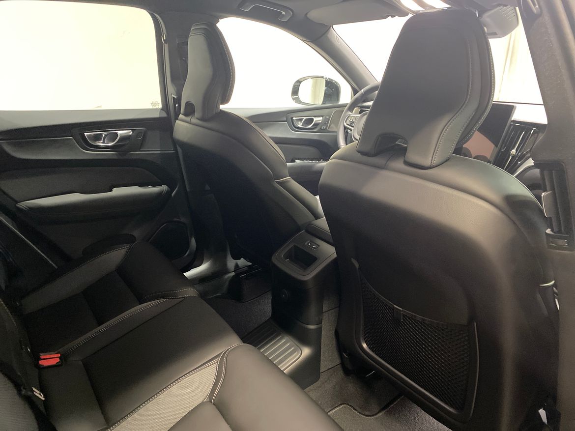 Bild 4 av 6 på bilen