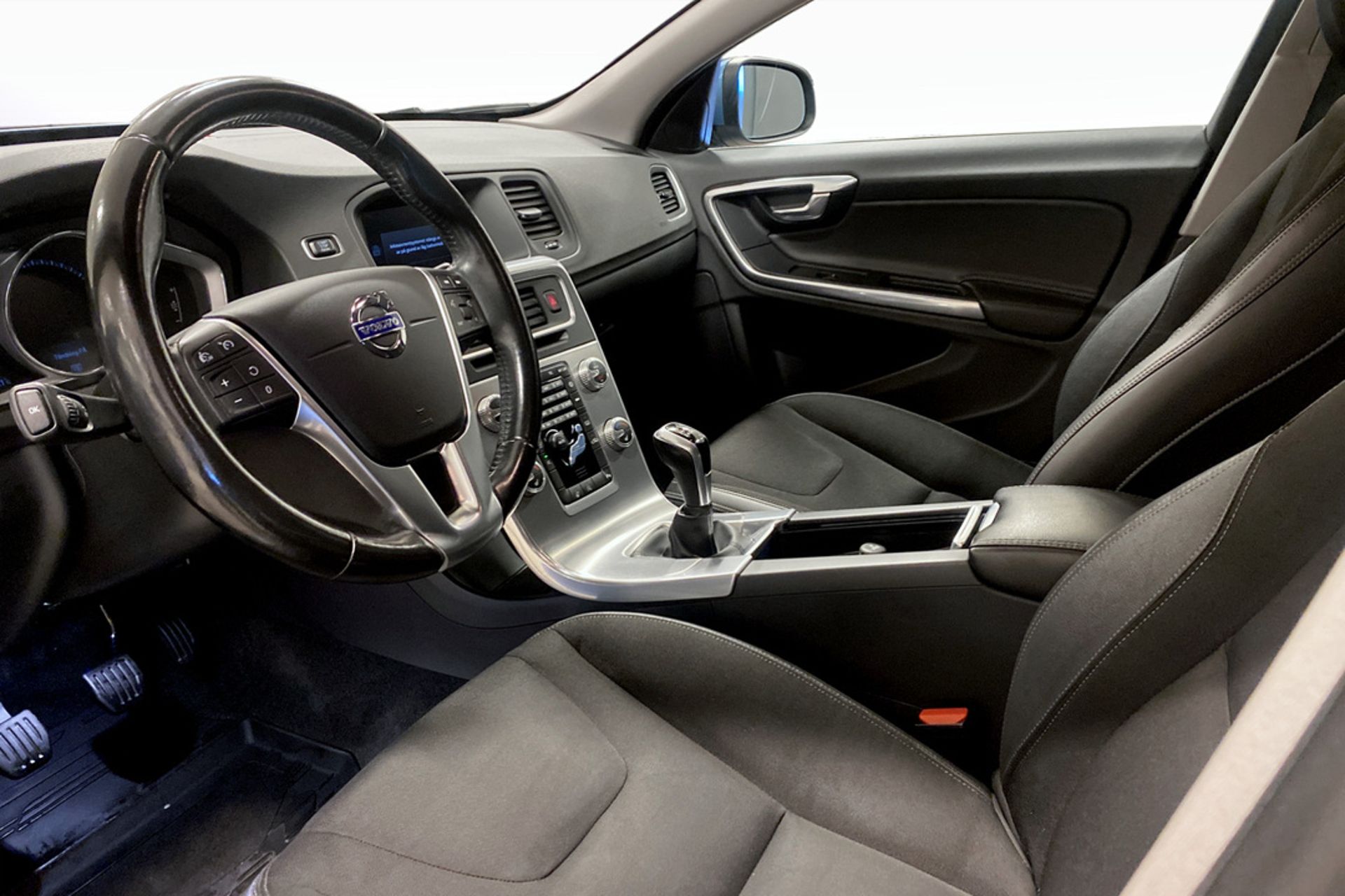 Volvo V60 T3 2017, bild 5/9