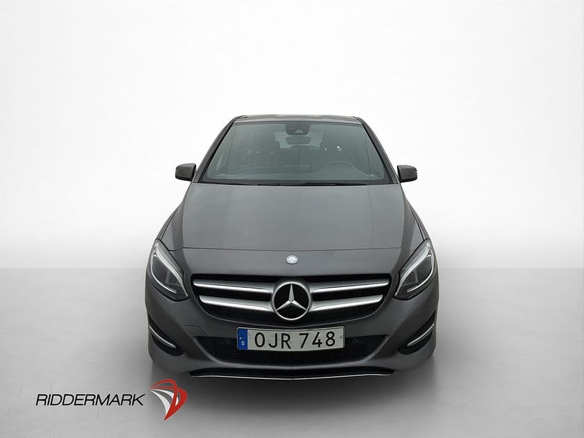 Bild 2 av Mercedes-Benz B 200 7G-DCT 156hk Urban Kamera Skinnklädsel