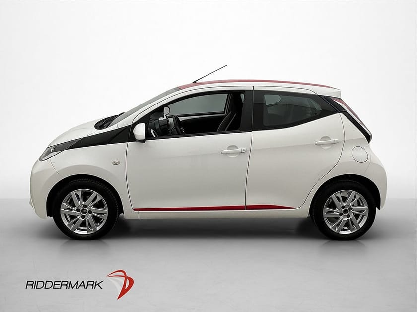 Bild 3 av Toyota Aygo 1.0 VVT-i 69hk X-PLAY Bluetooth Farthållare