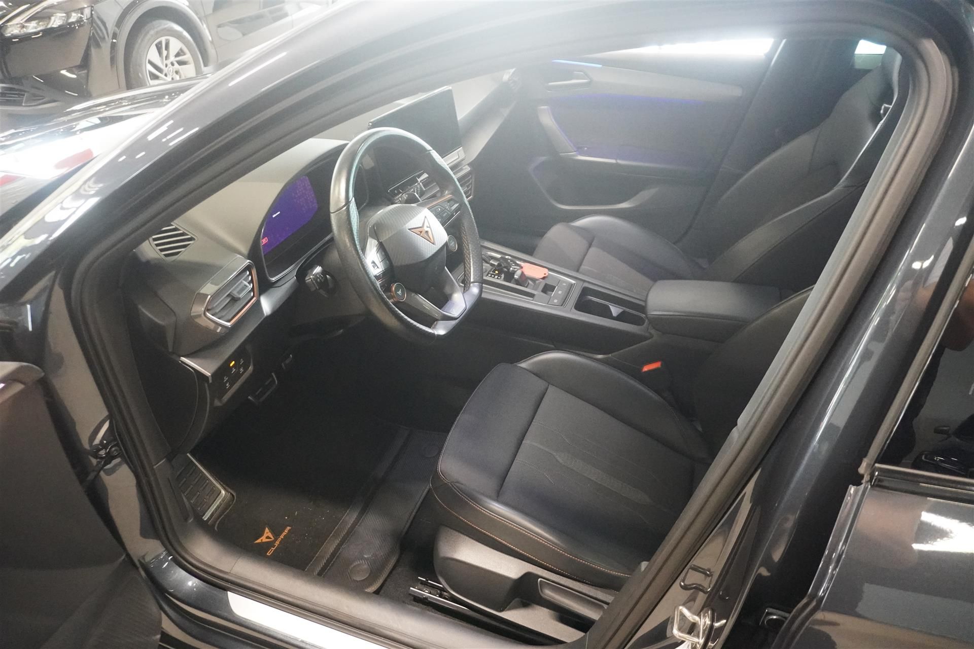 Cupra Leon Sportstourer e-Hybrid 2021, kuva 2/10