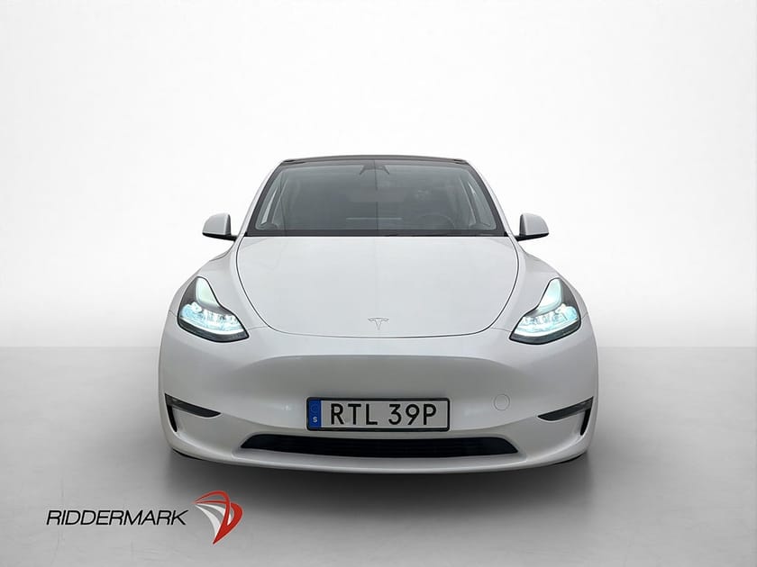Bild 3 av Tesla Model Y Long Range AWD Panorama Dragkrok Svensksåld