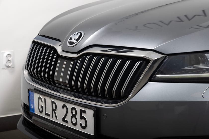 Bild 3 av Škoda Superb Kombi 2.0 TDI 4x4 DSG 200hk Canton/Pvärmare/Drag/Blind Spot