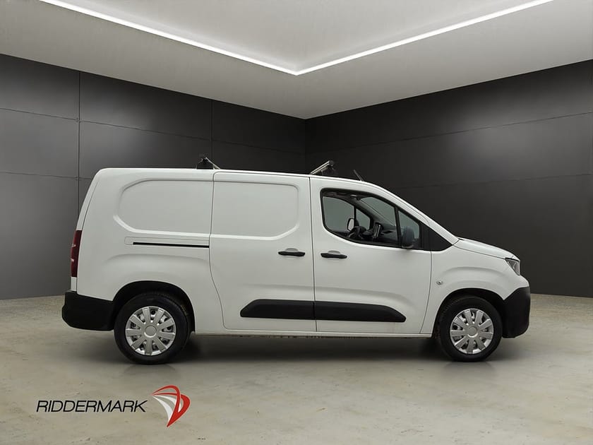 Bild 2 av Peugeot Partner Utökad Last L2 Ny-Kamrem Värmare Drag V-Inr CARPLAY Moms
