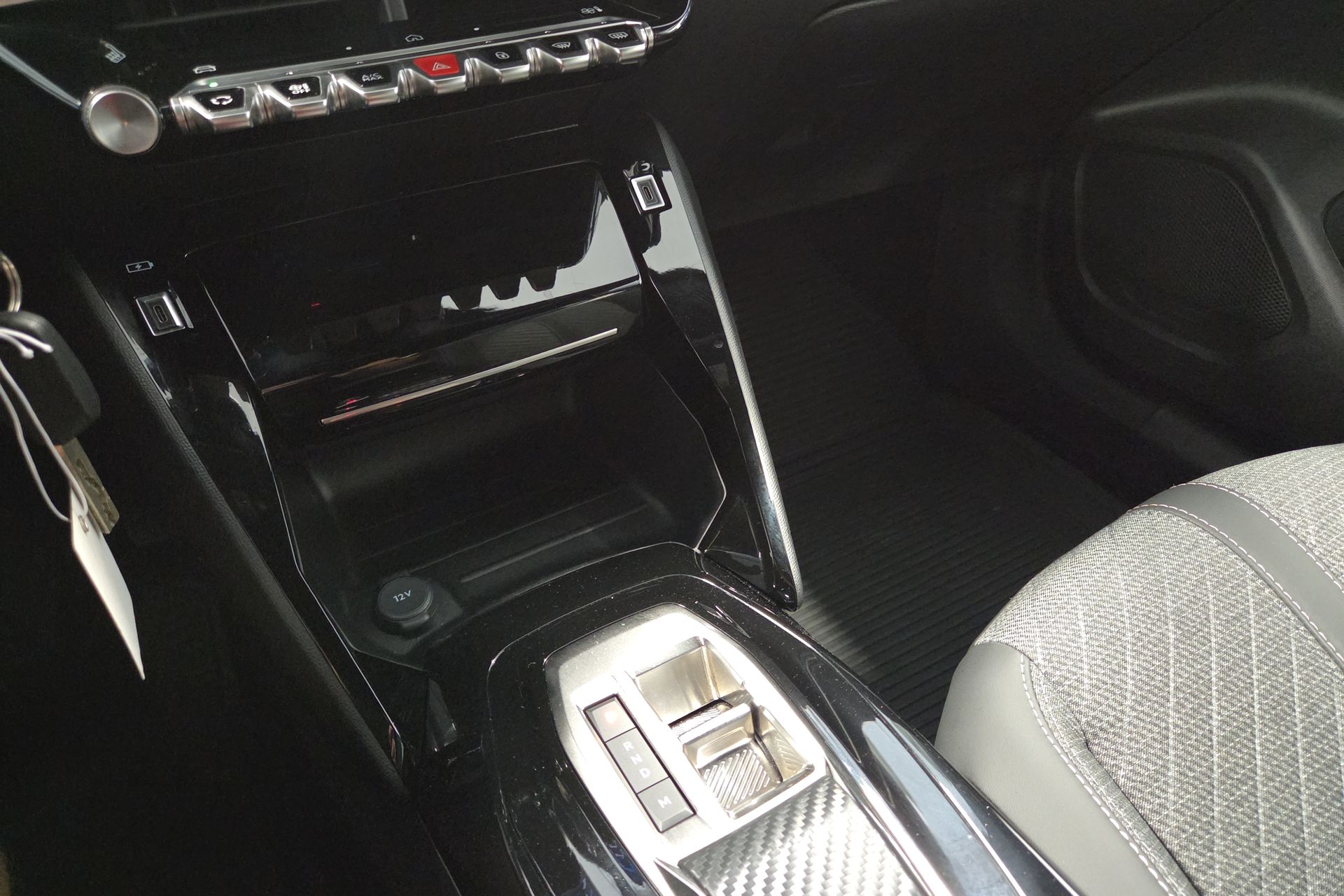 Peugeot 2008 AUT 2025, bild 7/10