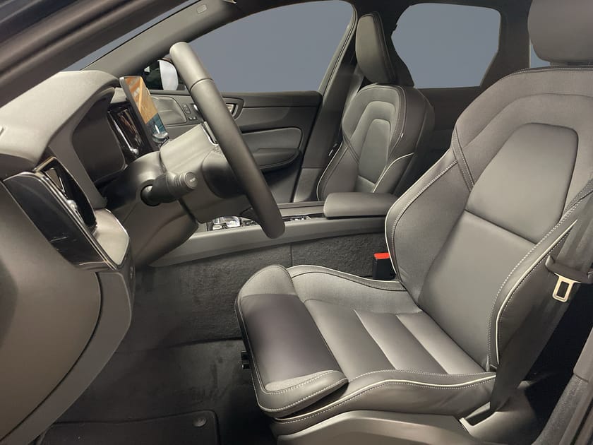 Bild 5 av Volvo XC60 T6 Plus Black Nordic Edition