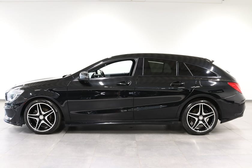 Bild 3 av Mercedes-Benz CLA 200 CDI Shooting Brake 7G-DCT AMG Line