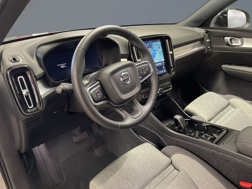 Bild 5 av Volvo XC40 B4 FWD Bensin Plus Dark//Adaptiv Farthållare//Kamera//