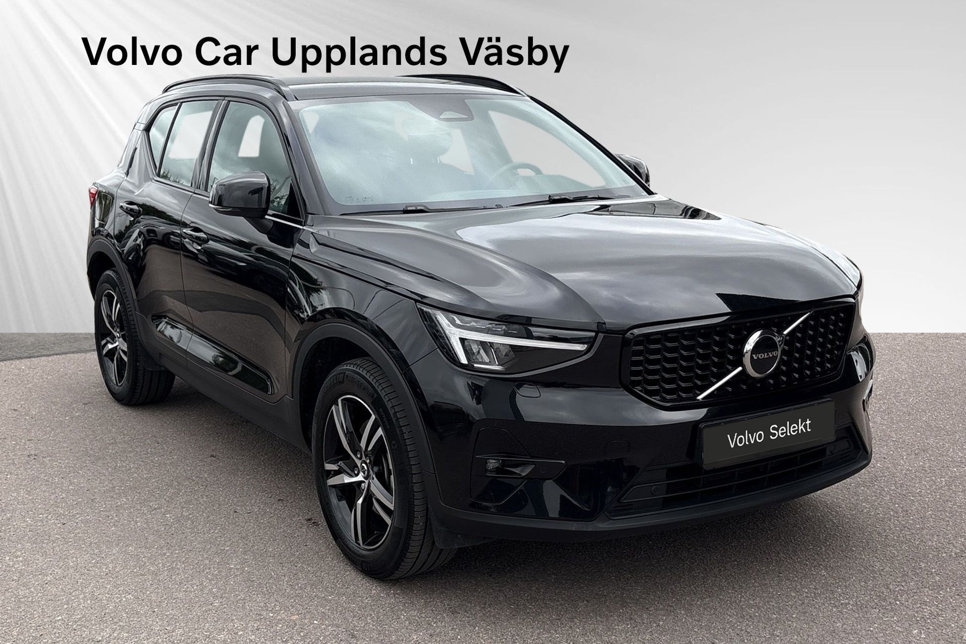 Volvo XC40 B4 FWD Bensin Plus Dark 2026, bild 6/10