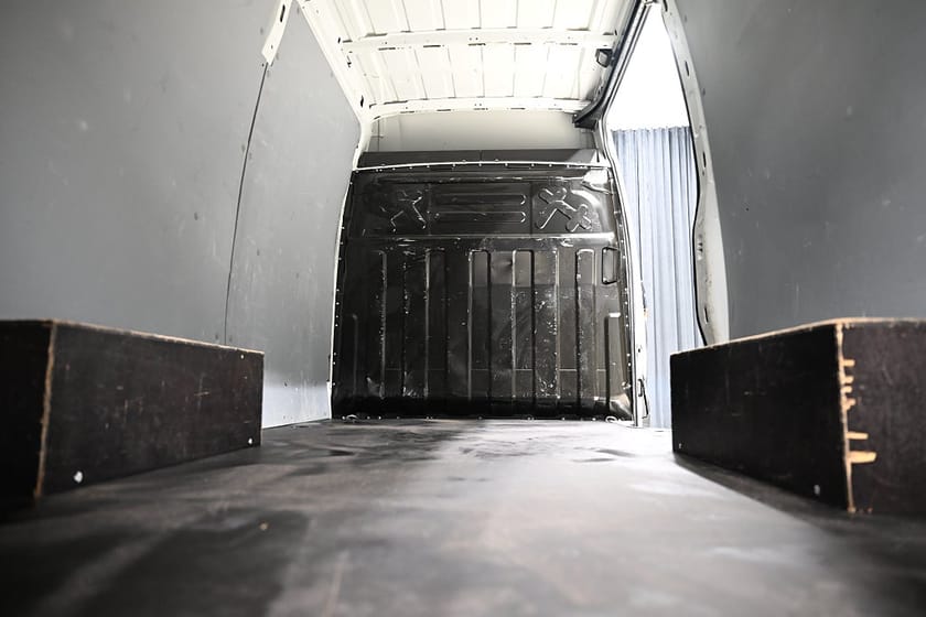 Bild 5 av Iveco Daily 35-140 Van 136HK L3H2 Automat|LED|Drag|Värmare|3.5ton-drag|Leasbar