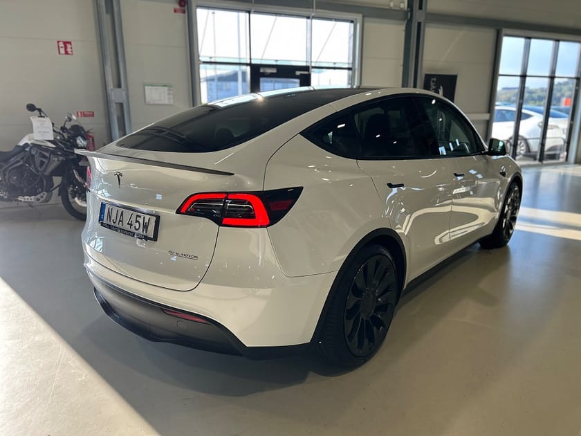 Bild 3 av Tesla Model Y Performance