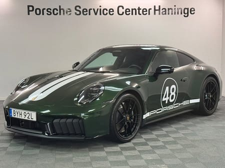 Porsche 911 Carrera 4 GTS