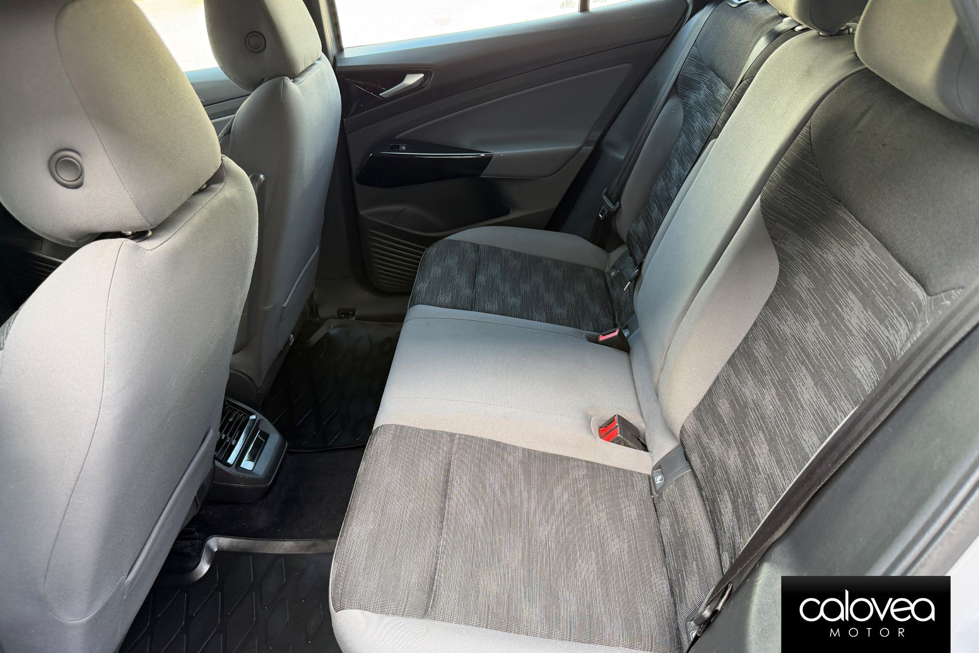 Volkswagen ID.4 Pro Performance 2023, bild 6/10