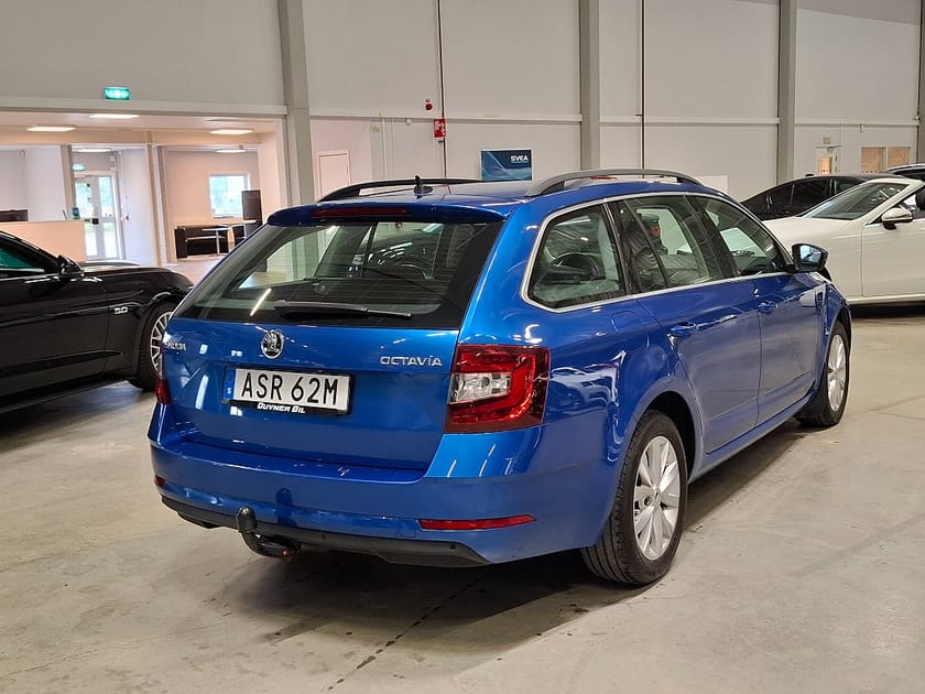 Bild 2 av Škoda Octavia Kombi Skoda 1.0 TSI | Dragkrok | Parkeringsvärmare