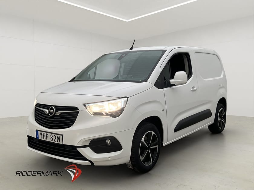 Bild 3 av Opel Combo Cargo IP 1.5 BlueHDi D-Värmare Moms V-Inredd B-Kamera