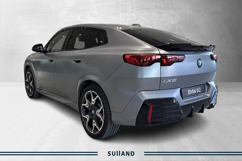 Bilde 3 av BMW iX2 xDrive30 M Sport | Harman | Iconic Glow