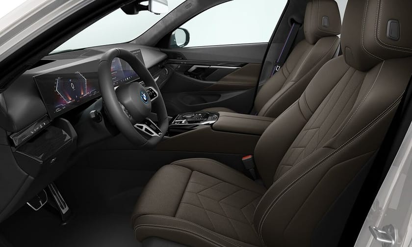 Bild 4 av BMW 530e xDrive Touring Touring/M-sport/Innovation/pano