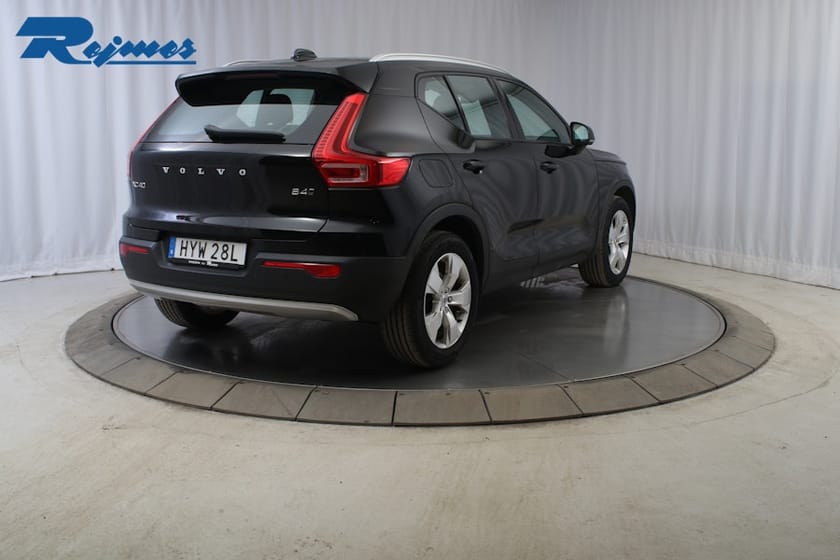 Bild 3 av Volvo XC40 B4 AWD Bensin Momentum Advanced SE