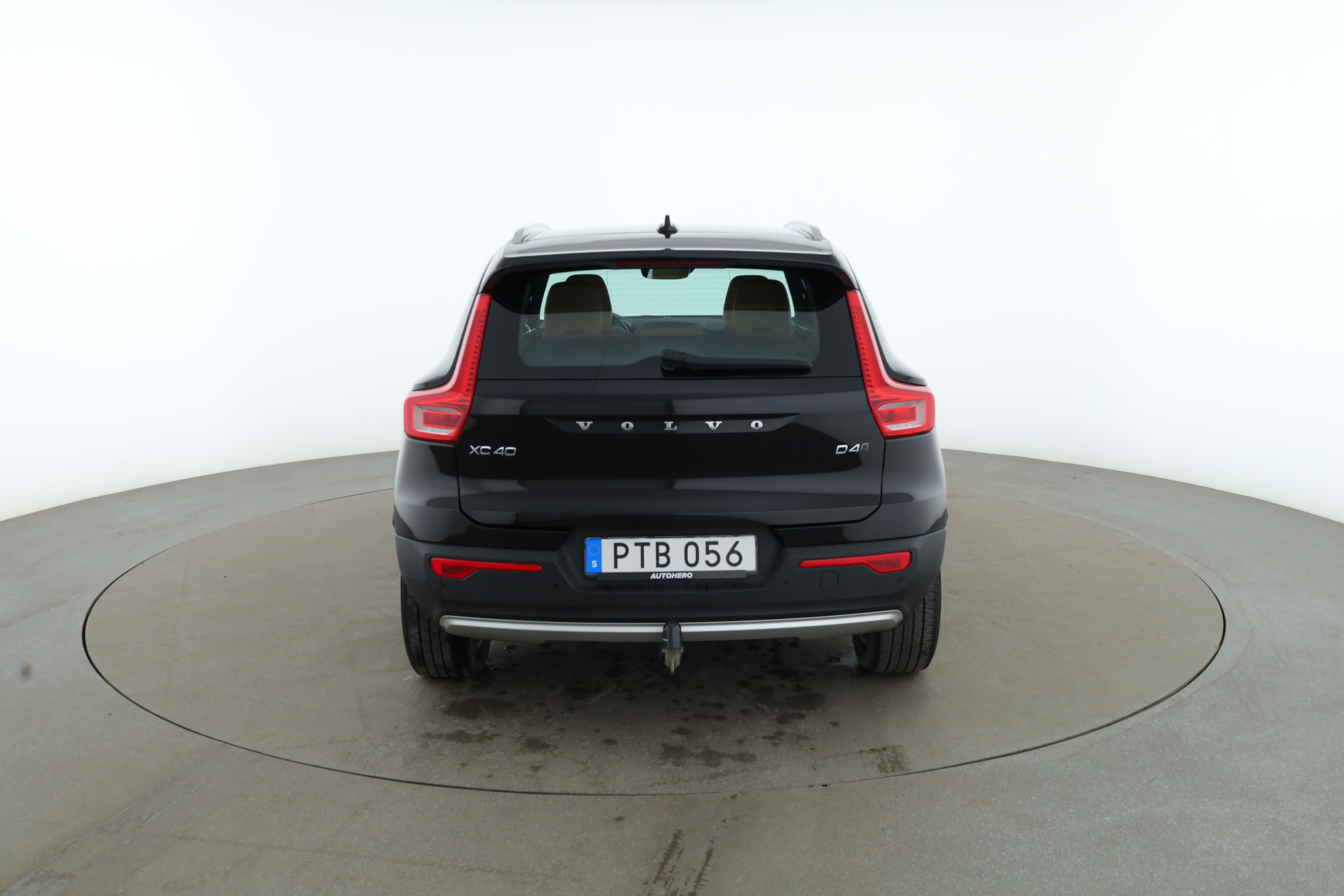 Bild 4 av Volvo XC40 D4 Momentum AWD / VOC, BLIS, Dragkrok, GPS