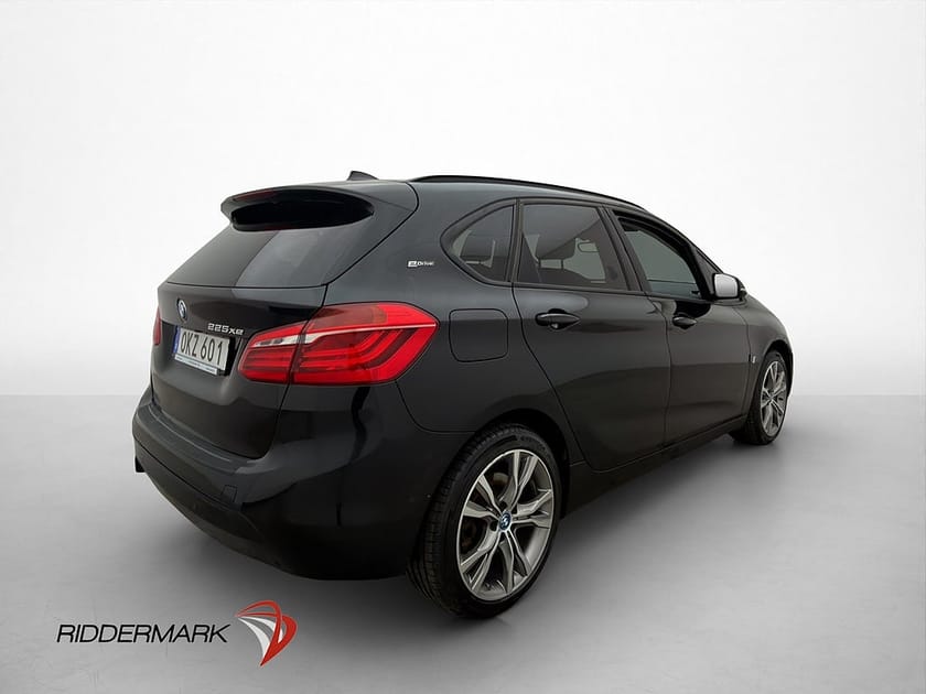 Bild 5 av BMW 225xe Active Tourer Sport line Hifi HUD Kamera Skinn