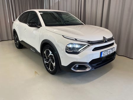 Citroën C4 X Shine 130hk Automat. Navi, CarPlay, Rattvärme