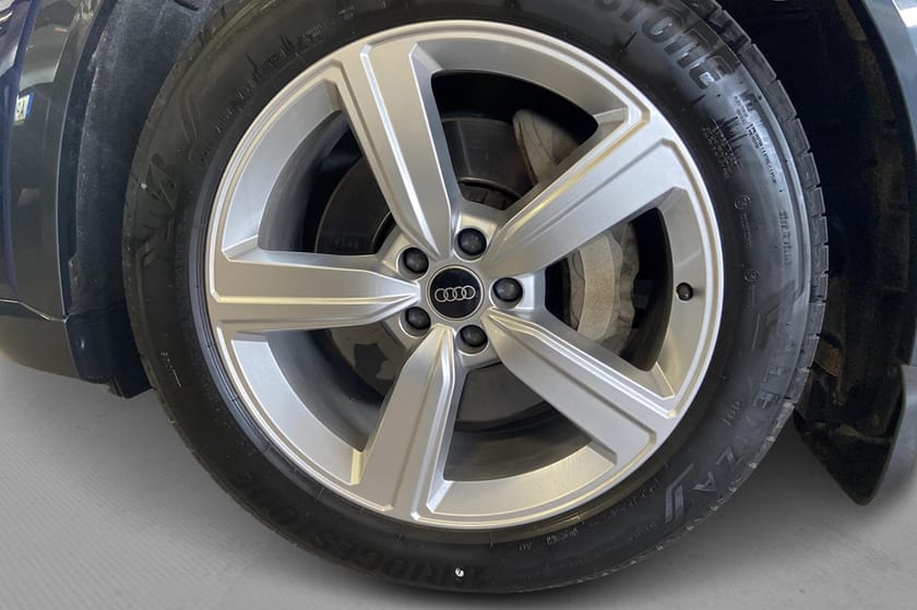 Bild 4 av Audi e-tron 55 quattro 408hk Proline | Head-up | Night vision