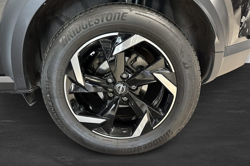 Bild 5 av Nissan Juke 1.0 DIG-T DCT N-Connecta + Navi Backkamera Rattvärme