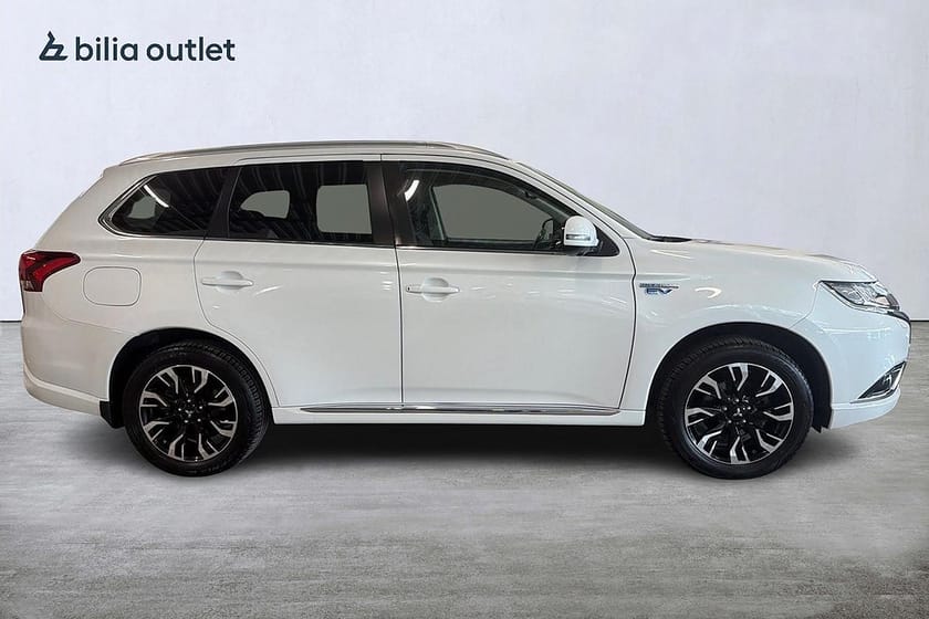 Bild 5 av Mitsubishi Outlander PHEV CVT Business Nyservad 360°kamera Dragkrok Skinn