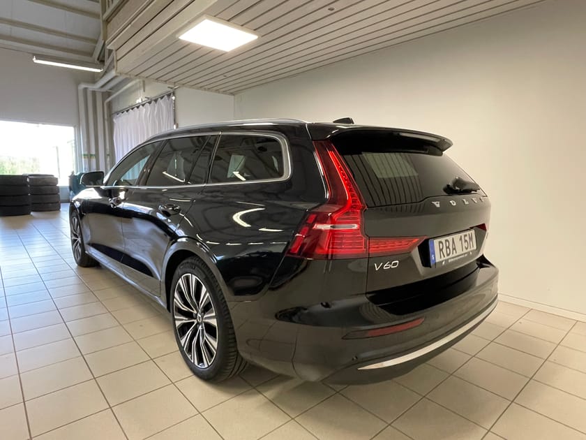 Bild 3 av Volvo V60 Recharge T6 II Core Edition