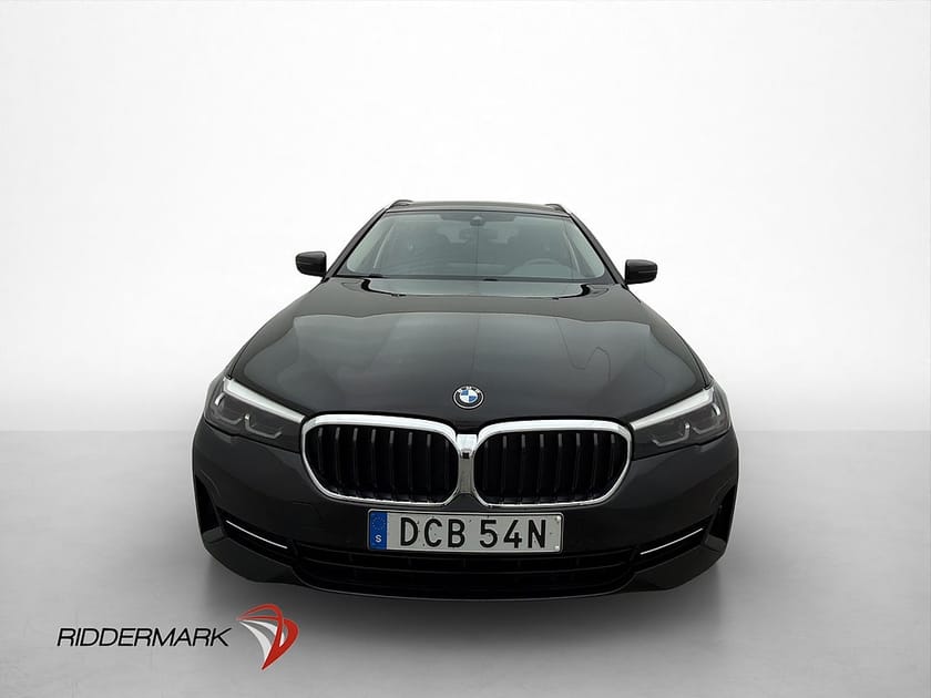 Bild 2 av BMW 530e xDrive Touring 292hk Cockpit Hifi Skinn Kamera Drag